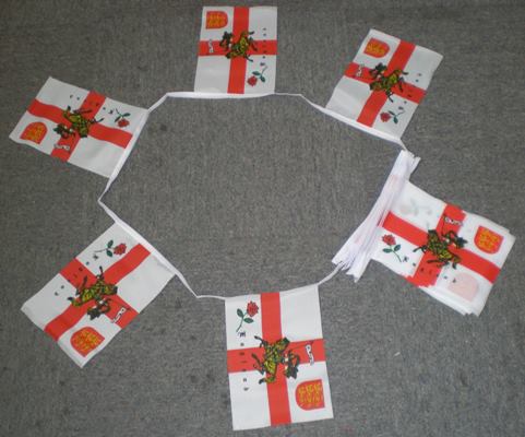 English Lion Rose Bunting - 6 metres