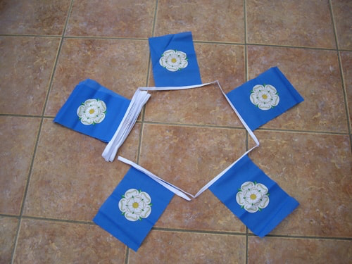 6m 20 Flag Yorkshire Bunting