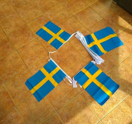 Sweden Bunting - 20 metres