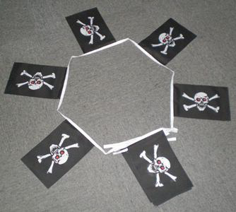 6m 20 Flag Skull Red Eyes (Pirate) Bunting