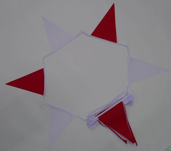 Red/White Triangle Bunting - 20 metres